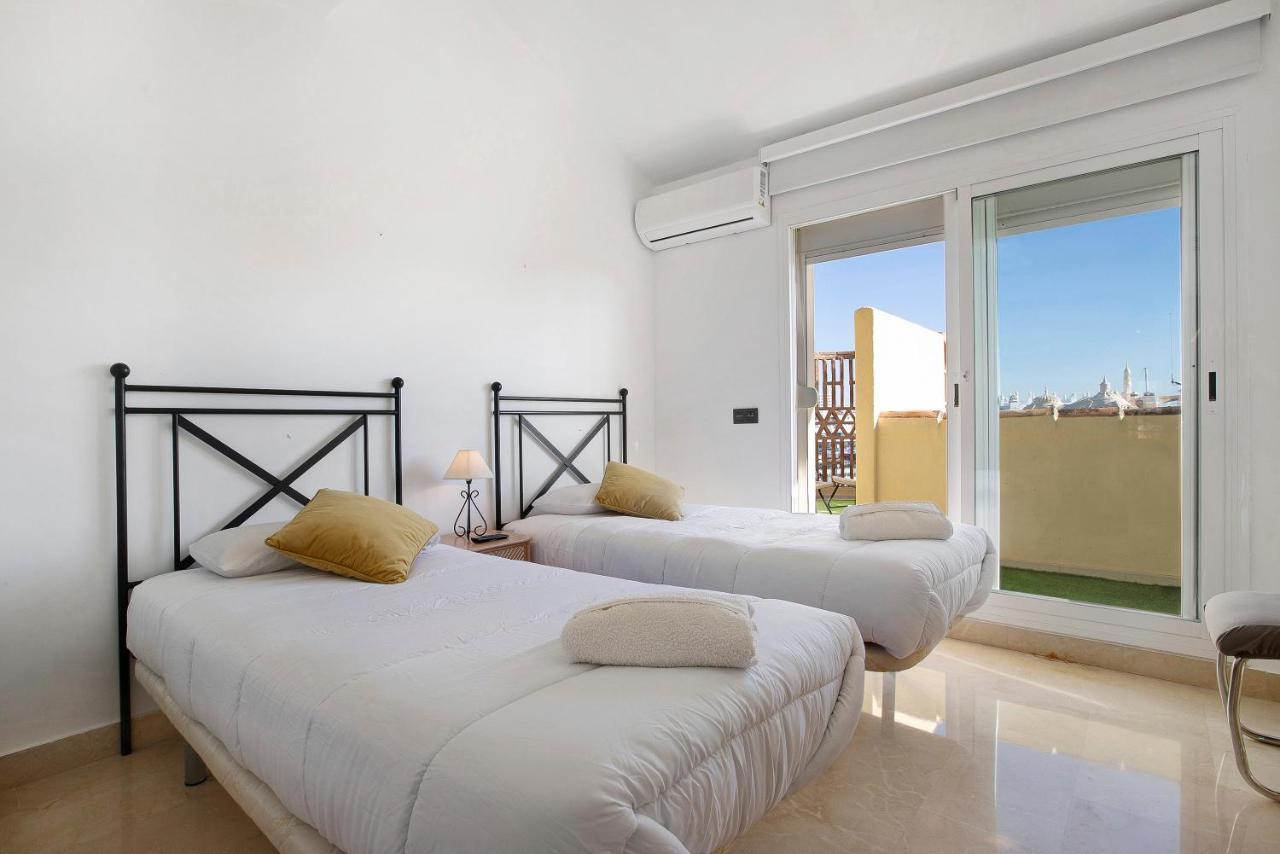 Luxury In Puerto Marina Apartamento Benalmádena Exterior foto
